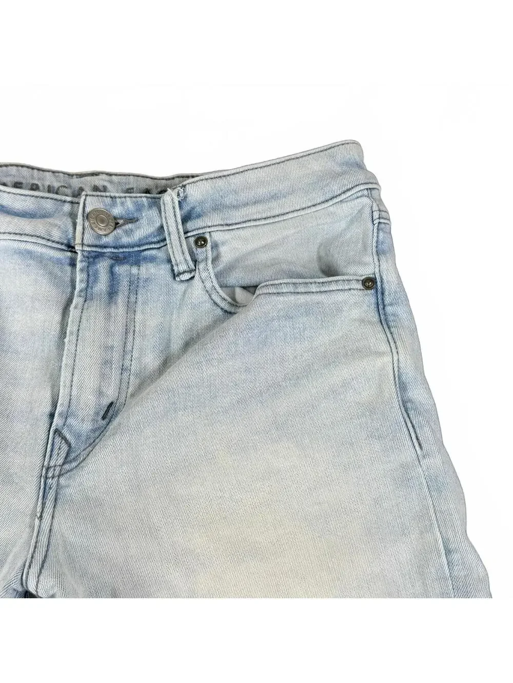 American Eagle Outfitters step into